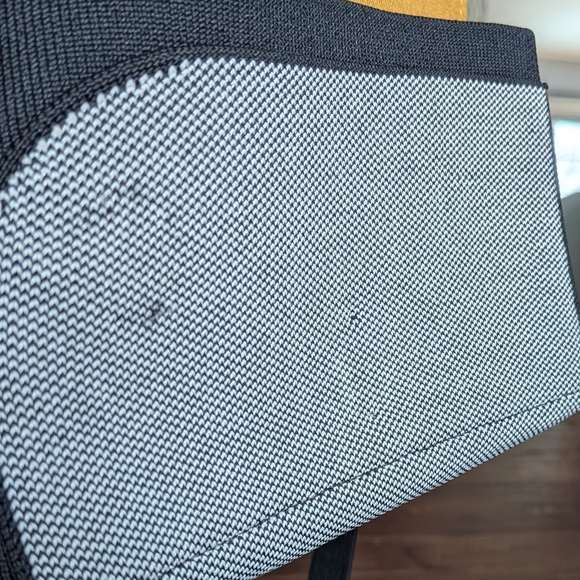 Rothy's The Belt Bag Grey Mist READ - Picture 4 of 9